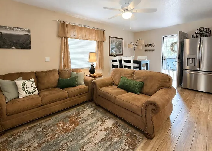 Mountain Getaway Sleeps 10 Shaded Patio Guest house Payson