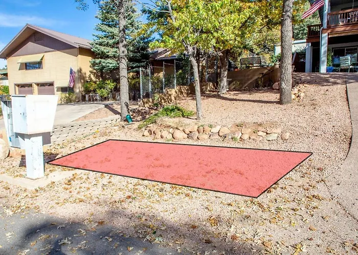 Mountain Getaway Sleeps 10 Shaded Patio